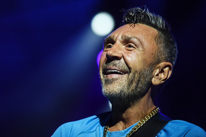 Шнуров назвал «наезды» Земфиры на Монеточку брюзжанием
