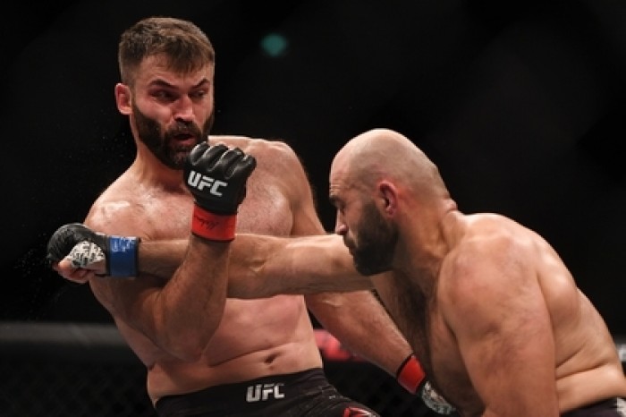 Белорусский боец UFC вышел на бой под гимн СССР