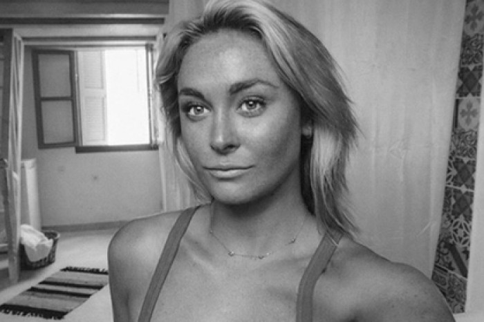 Блогер погибла во время поездки на яхте миллиардера