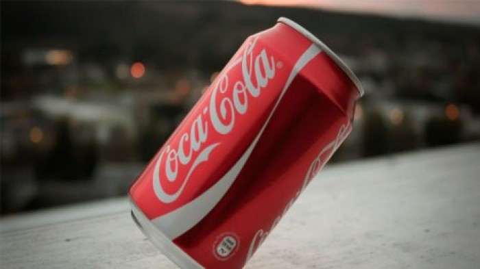 Coca Cola задумала выпускать напитки на основе марихуаны