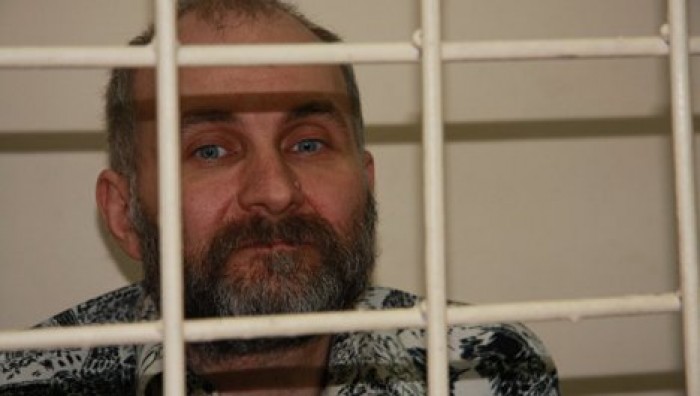 Делавшего кукол из умерших девочек мужчину предложили поместить в интернат