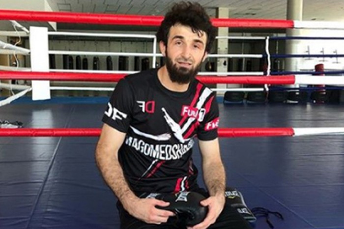 Еще один боец UFC выступил против Тимати и Егора Крида