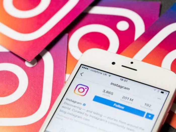 Instagram тестирует функцию репоста