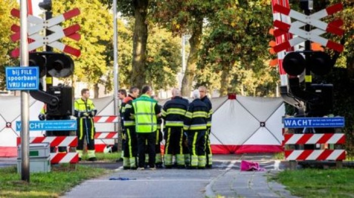 Поезд в Нидерландах сбил электрокар для школьников. Четыре ребенка погибли