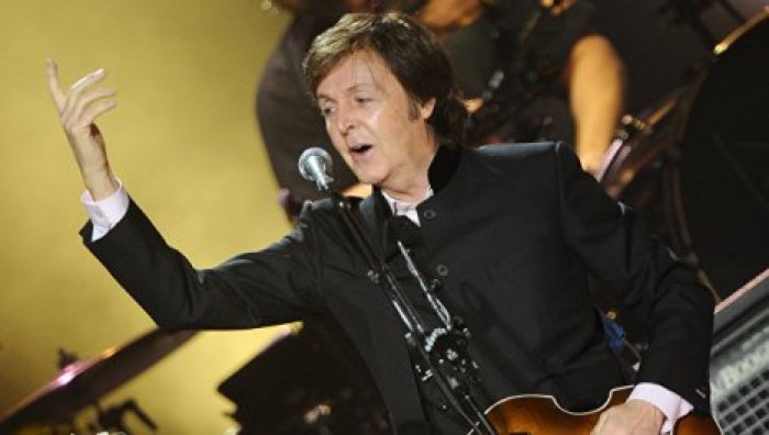 Пол Маккартни ответил на многолетние слухи о вражде Beatles и Rolling Stones