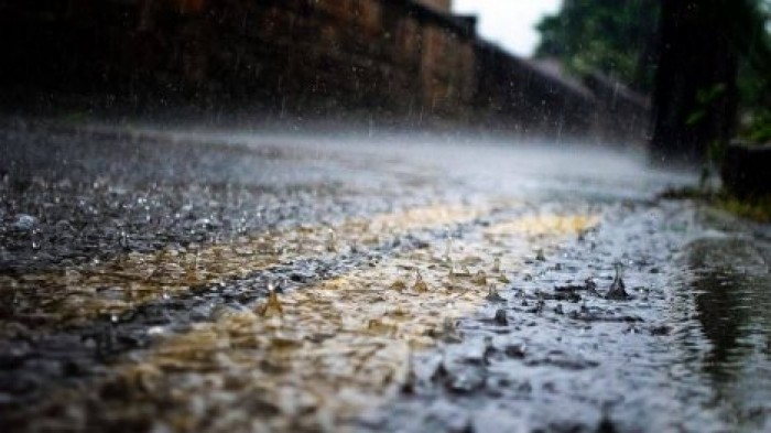Поток воды после ливня унес женщину в Ялте
