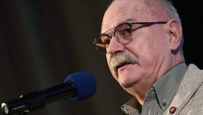 СМИ: Никита Михалков попал в больницу