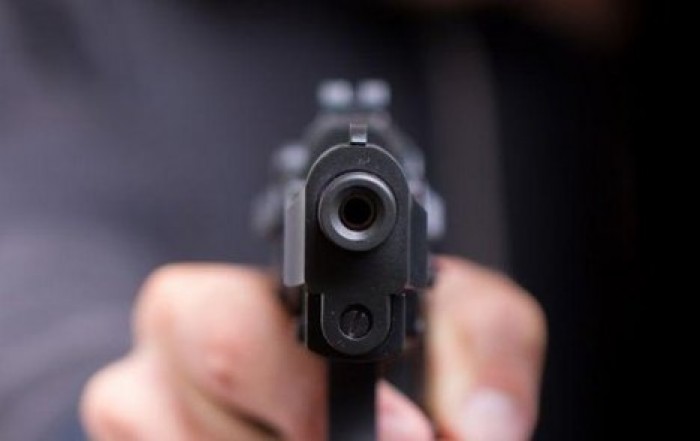 Украинский пенсионер стрелял по детям, есть раненые