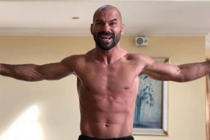 Друг Макгрегора поставил ультиматум UFC ради боя с другом Нурмагомедова