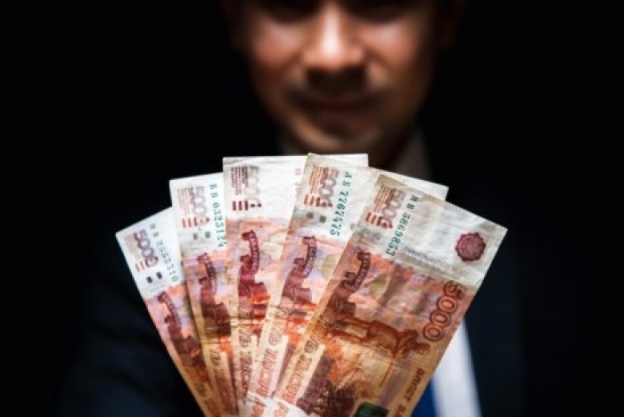 Мужчина заработал на продаже несуществующих квартир 110 миллионов