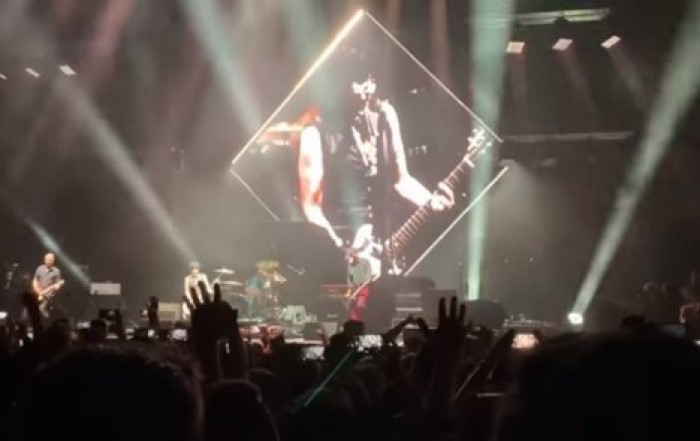 Nirvana второй раз за четверть века выступила вместе