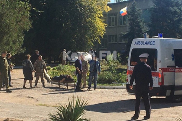 Очевидец рассказала о стрельбе и серии взрывов в Керчи