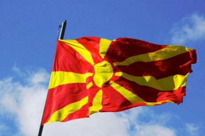 Парламент Македонии проголосовал за изменение названия страны: ЕС и НАТО приветствовали решение