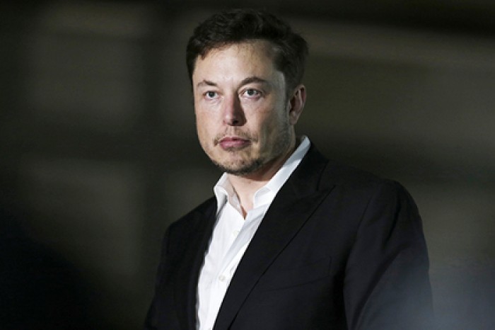 Tesla решила перейти на алкоголь