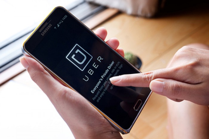 Uber будет помогать искать работу