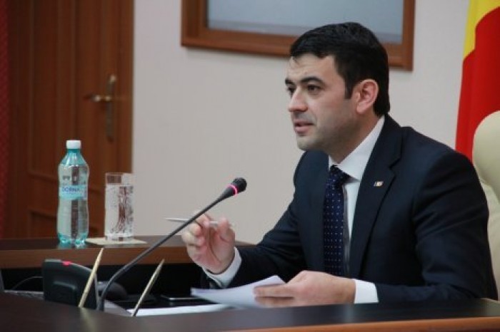Кирилл Габурич призвал установить законность деятельности молдавского автобуса, попавшего в ДТП в Румынии