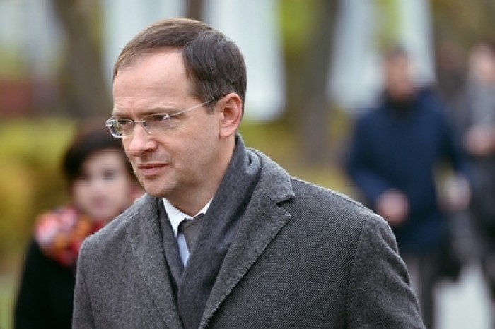 Мединский отнес фанатов «Гражданской обороны» к маргиналам