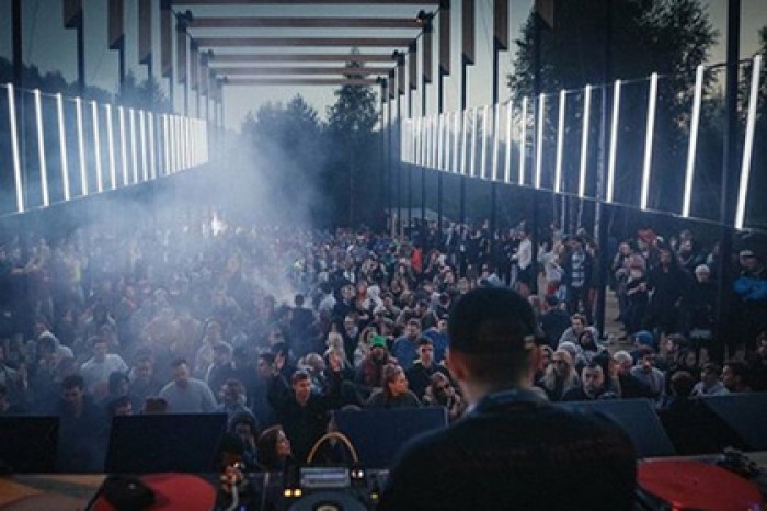 На вечеринке Signal Dome появится световой куб