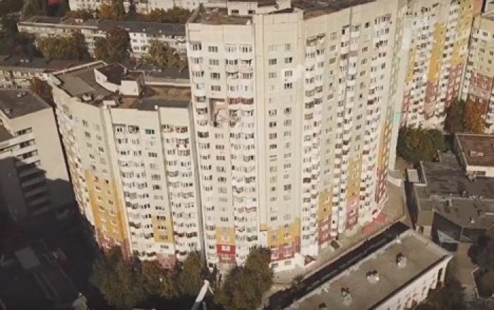 Ремонт идет по графику: жильцы многоэтажки на Рышкановке, где прогремел взрыв, смогут вернуться в свои квартиры до Рождества