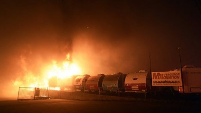 В Калифорнии более тысячи человек пропали без вести из-за пожаров