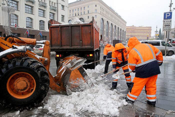 300 площадок для вывоза снега задействовали в Подмосковье