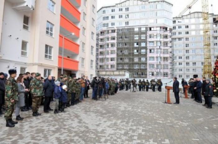 335 военнослужащих Национальной армии получили ключи от служебного жилья