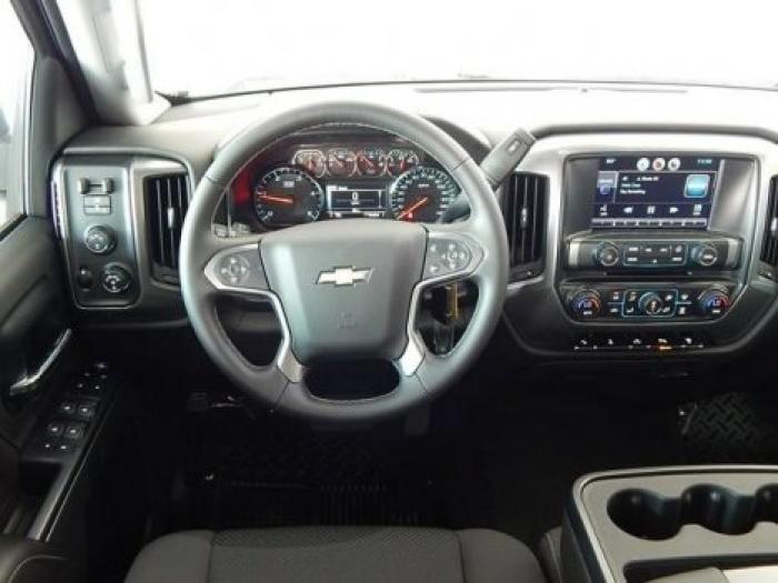Автомобиль Chevrolet Silverado заглох во время презентации в США