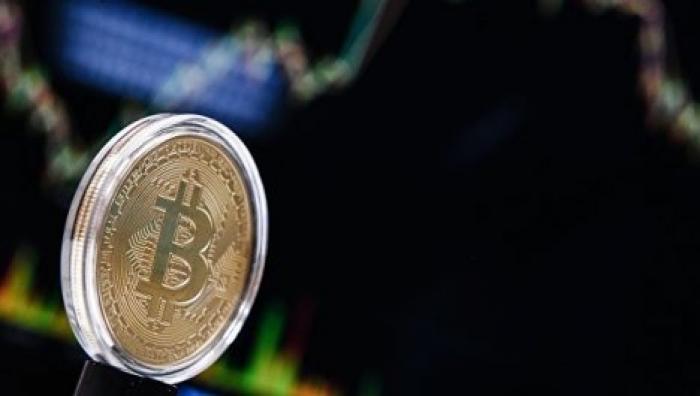 Биткоин обвалился до нового минимума
