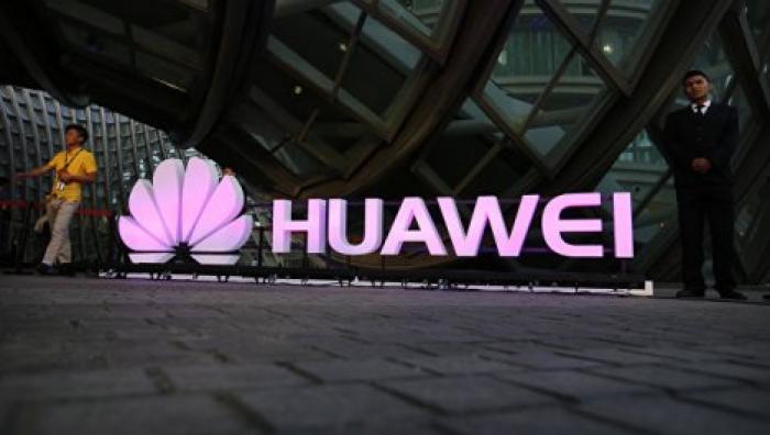 Huawei выпустит смартфон с "3D-камерой" до конца года