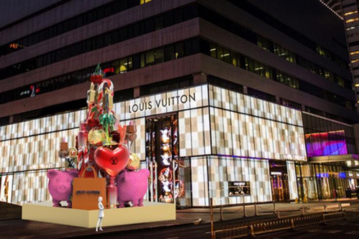 Louis Vuitton нарядил кактус вместо елки