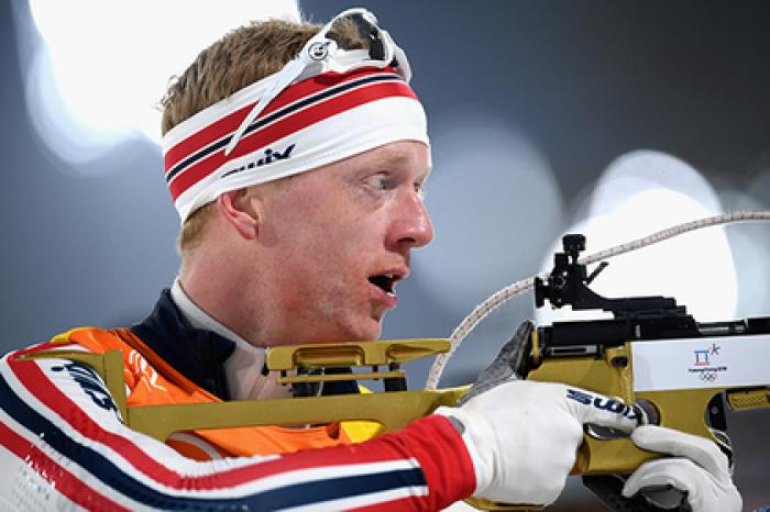 Олимпийский чемпион отказал российскому биатлонисту в уважении