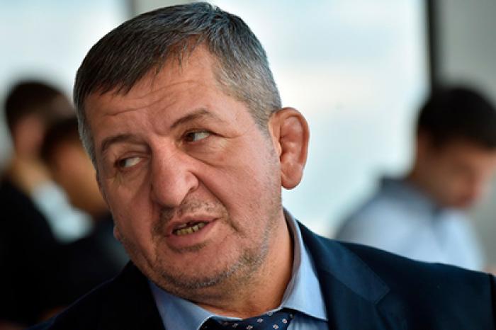 Отец Нурмагомедова назвал цену за новый бой с Макгрегором