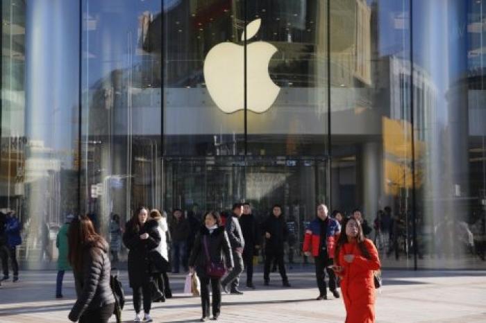 Поставщики Apple могут перенести производство iPhone из Китая, если пошлины достигнут 25%