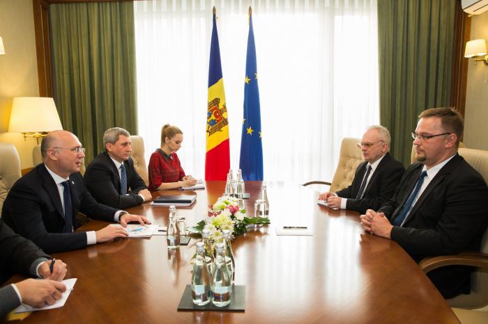 Prim-ministrul Pavel Filip s-a întâlnit cu ambasadorul Poloniei la Chișinău, Bartlomiej Zdaniuk