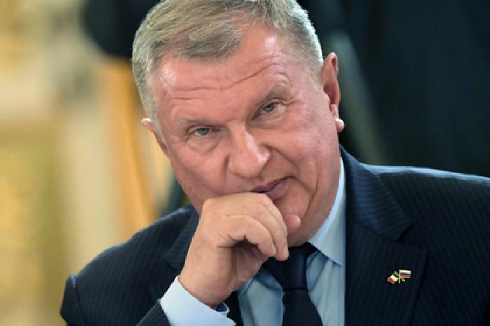 Российским чиновникам прислали корзинки от Сечина