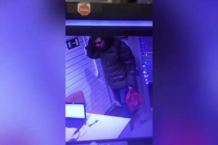 Вооруженный феном россиянин ограбил ростовщиков и попал на видео