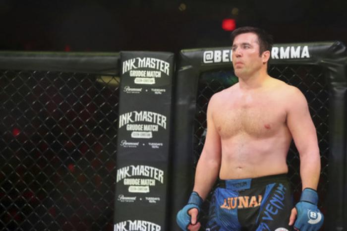Боец MMA признался в готовности побить бывшего чемпиона UFC на парковке