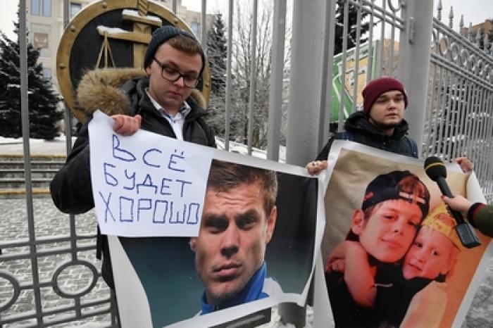 Кокорин пожаловался на отсутствие бассейна в СИЗО