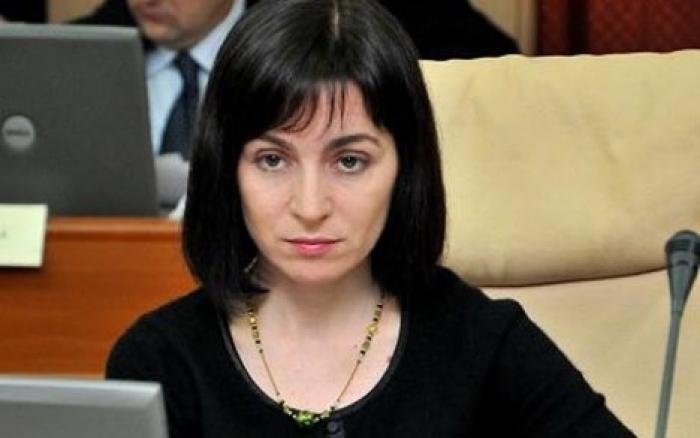 Майя Санду ответила на вопрос об увеличении зарплат: Пусть работники не тратят деньги на свадьбы детей и на студентов