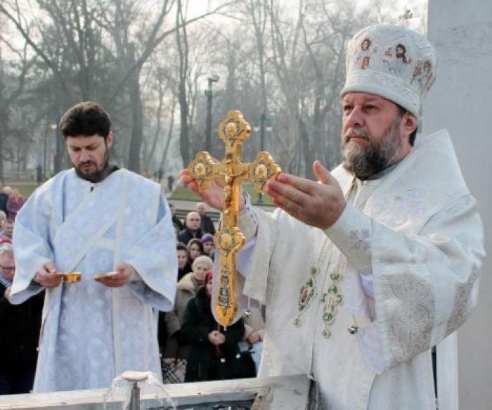 Митрополит Кишинёвский и всея Молдовы Владимир обратился к верующим в канун Рождества