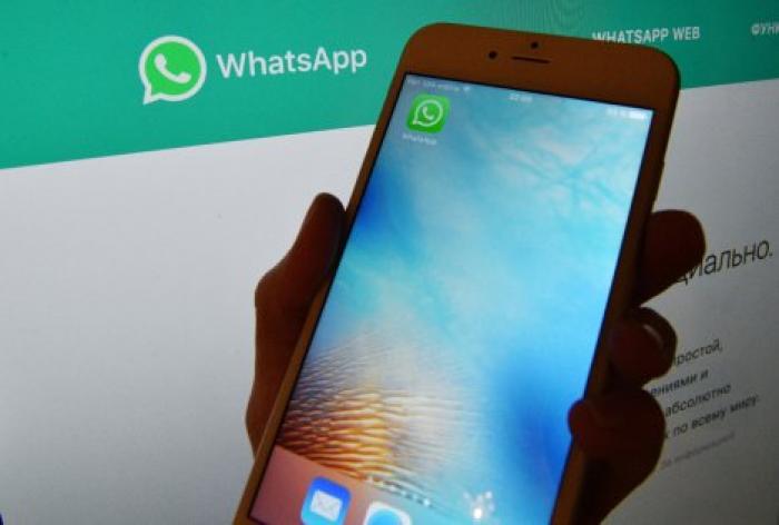 Против фейковых новостей. WhatsApp ограничил пересылку сообщений