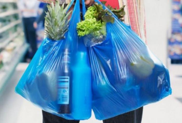 С 1 января в Молдове действует запрет на использование и продажу пластиковых пакетов