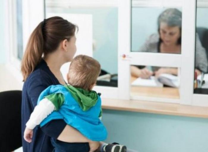 С сегодняшнего дня увеличат пособия для семей с детьми
