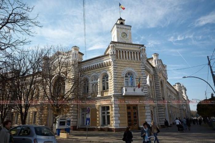 Столичная мэрия выделила 100 млн леев на обустройство дворов многоэтажек