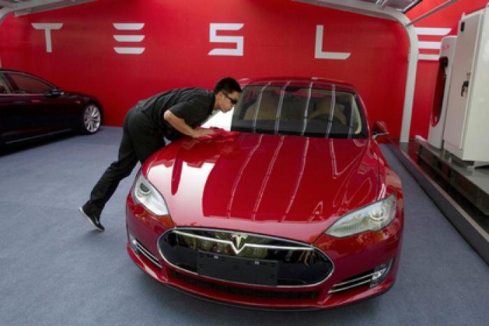 Tesla столкнулась с новыми проблемами