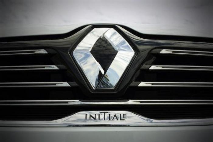 Во Франции опровергли сообщения о возможном слиянии Renault и Nissan