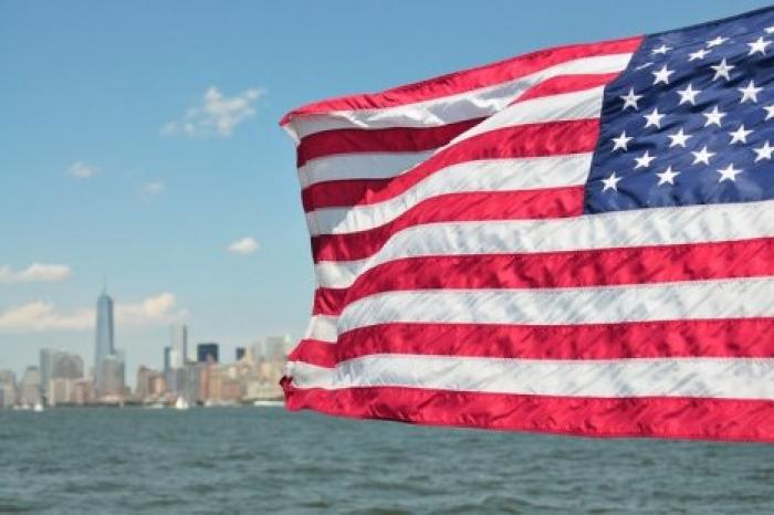 В США мать-мигрантка внезапно воссоединилась с дочерью после долгой разлуки