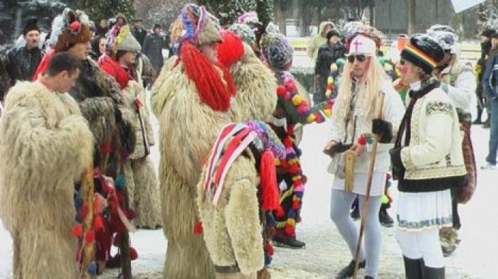 В Яловенах в день Святого Василия организовали фестиваль народных традиций