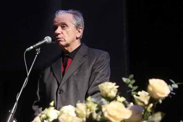 Актер Евгений Стеблов потерял сознание во время похорон Сергея Юрского