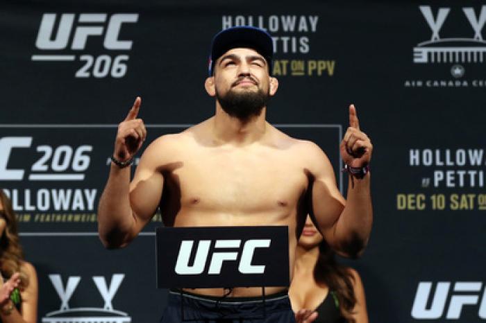 Боец UFC провозгласил себя чемпионом и вызвал омерзение Макгрегора